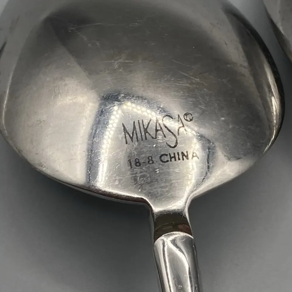 Mikasa Eastside 5pcs Mixed‎ Lot Stainless Flatware Teaspoon Soup Spoons Place